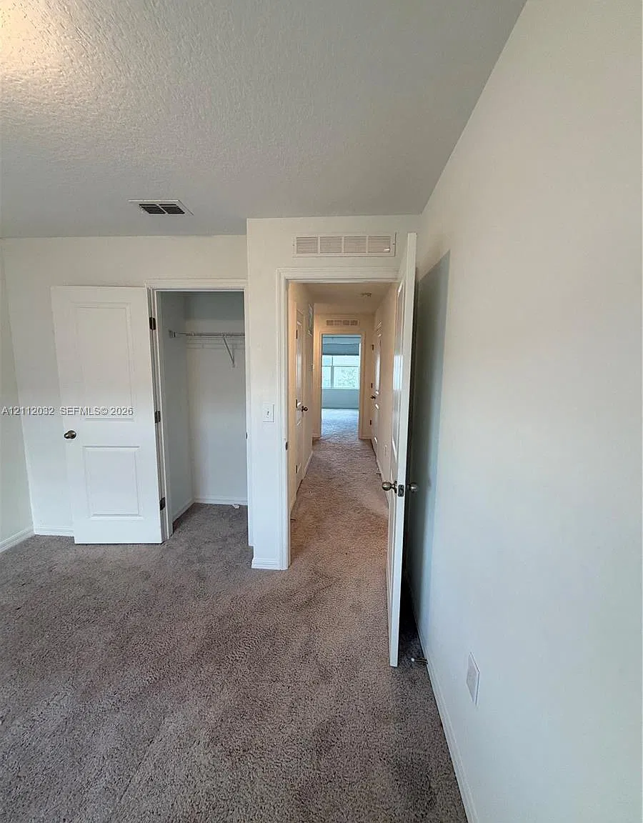 3 bed, 2.5 bath, $1,850 — Photo 4