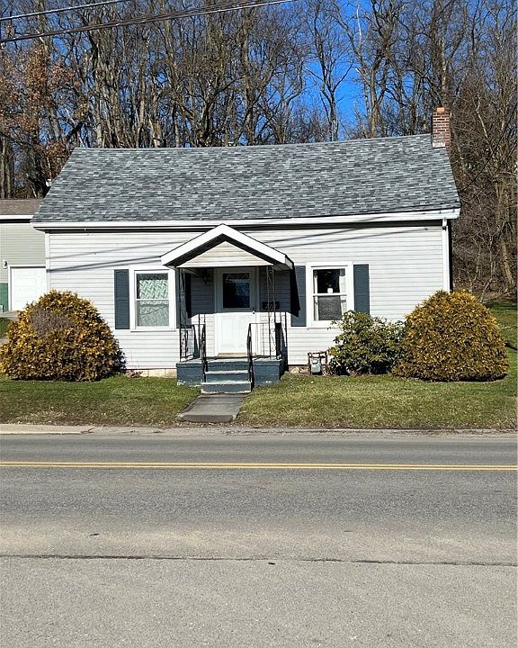 2nd image of 212 New Castle St