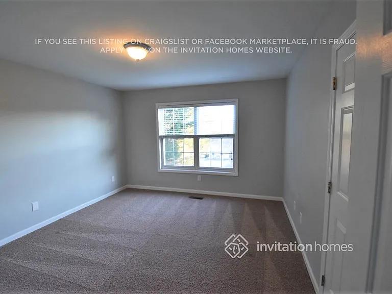 3996 Leinbach Dr — Photo 11