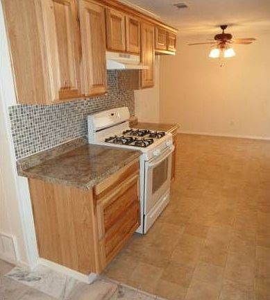2nd image of 6033 Wedgwood Dr