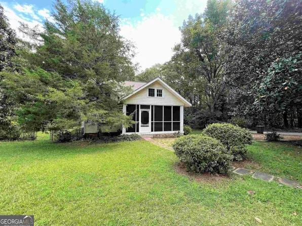 33 Stevens St, Warm Springs, GA 31830