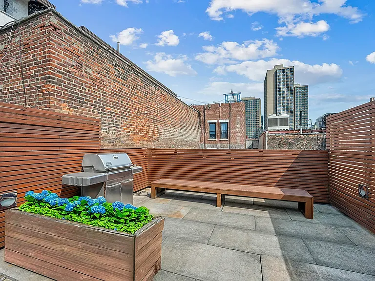 181 Sullivan St #PENTHOUSE — Photo 9
