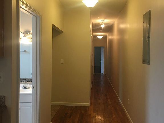 5th image of 2235 Gravier St