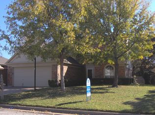 6856 Old Mill Rd, North Richland Hills, TX 76182