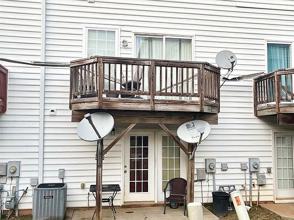 3rd image of 2750 Avalon Loop Rd