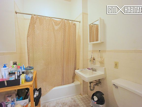 3rd image of 2266 Frederick Douglass Blvd APT 1A