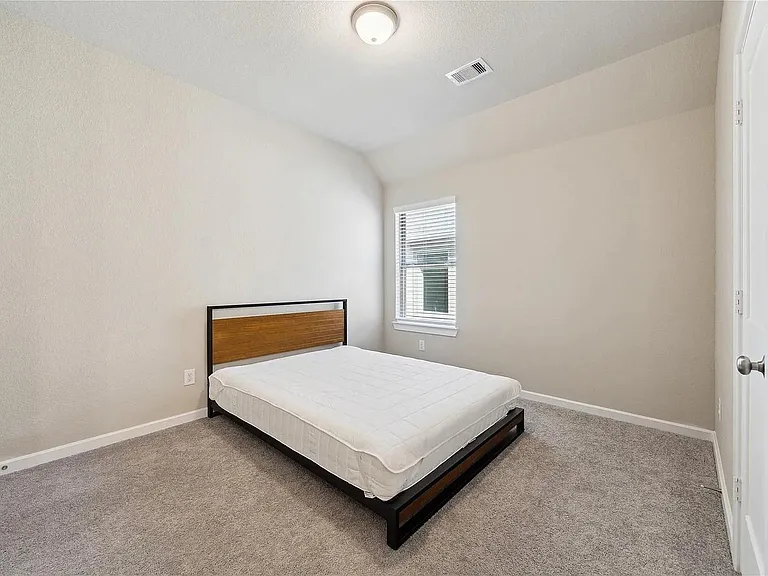 29634 Sterling Knoll Dr — Photo 16