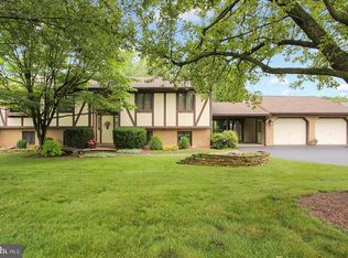 810 Gibraltar Rd, Reading, PA 19606