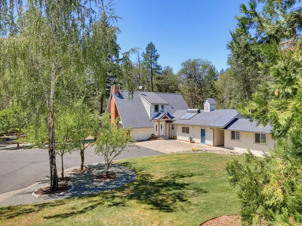 3806 Jumpoff Joe Creek Rd, Grants Pass, OR 97526