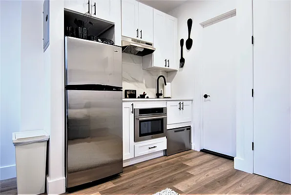 Rented by (Legacy) Tri Hill Realty Group LLC | media 3