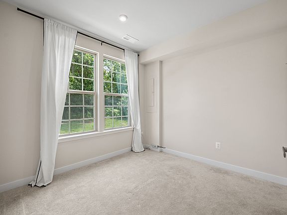 3rd image of 19701 Preservation Mews