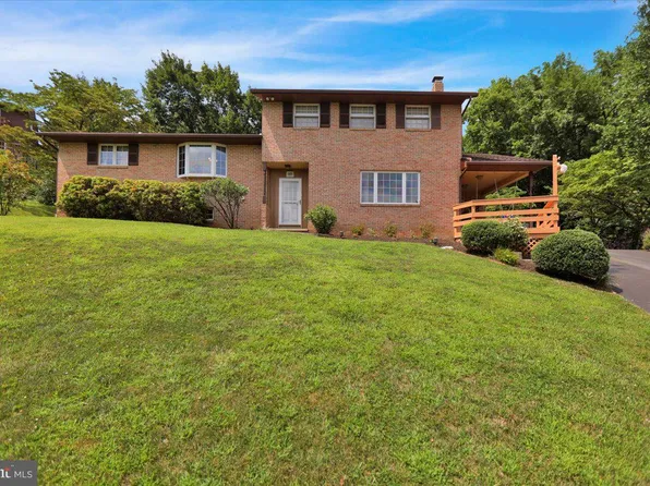 501 Edison Ct, Reading, PA 19605