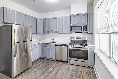 446-450 Irvine Turner Blvd #4C Photo 1