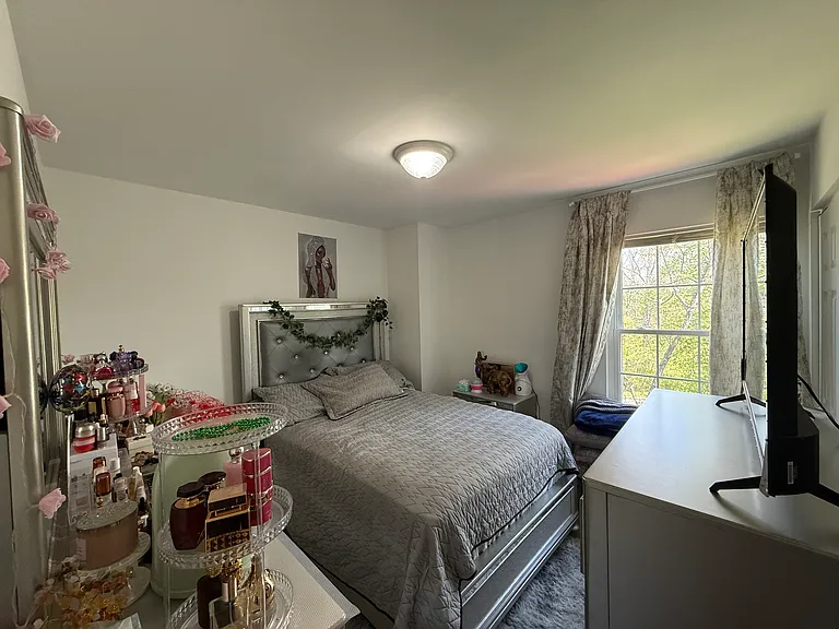 120 Village Dr — Photo 33
