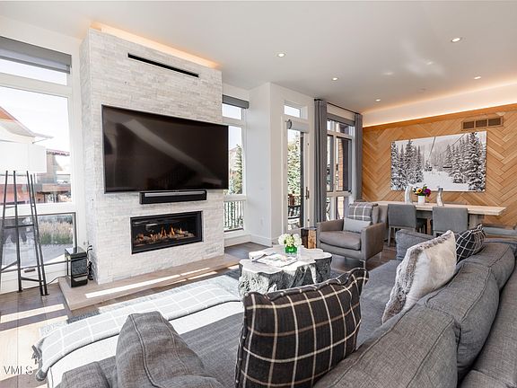 3rd image of 18 Waterfront Way