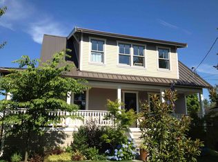 9216 12th Ave NE, Seattle, WA 98115