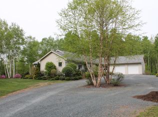 92 Jones Rd, Stephentown, NY 12168