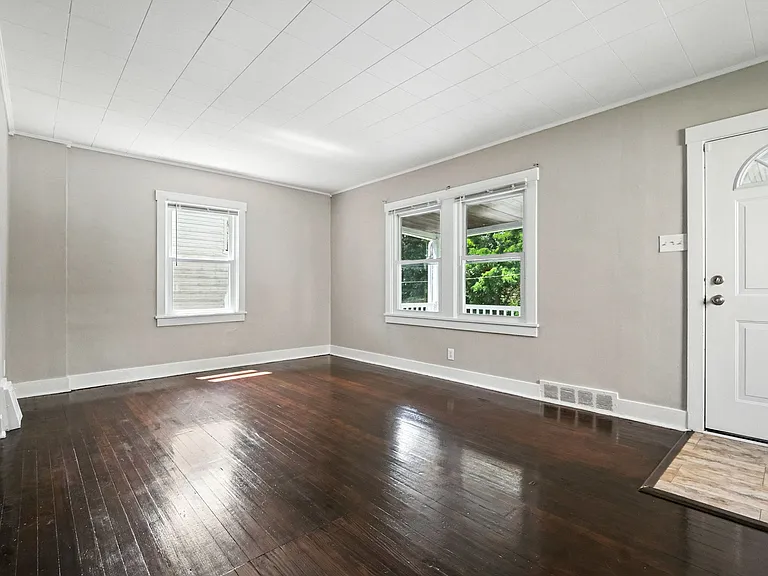 1721 Boundary St — Photo 7