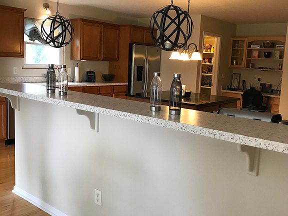 5th image of 6594 Annandale Dr