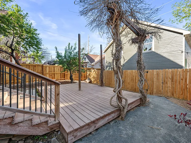 3019 N Gaylord St — Photo 15