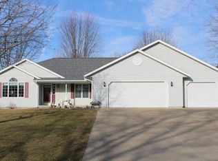 16061 Greenland Dr, Morrison, IL 61270