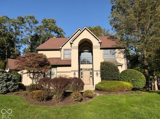 8917 Admirals Bay Dr, Indianapolis, IN 46236