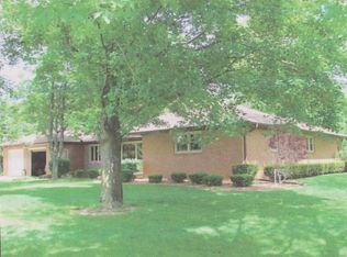 1215 Columbus Rd, Streator, IL 61364