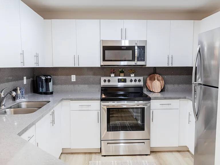 Polo Glen Apartment Homes — Photo 14