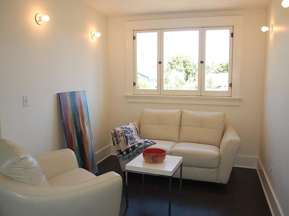 Reading Alcove off Living Room