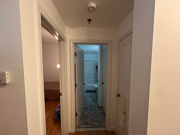 4th image of 636 Beacon St APT 602