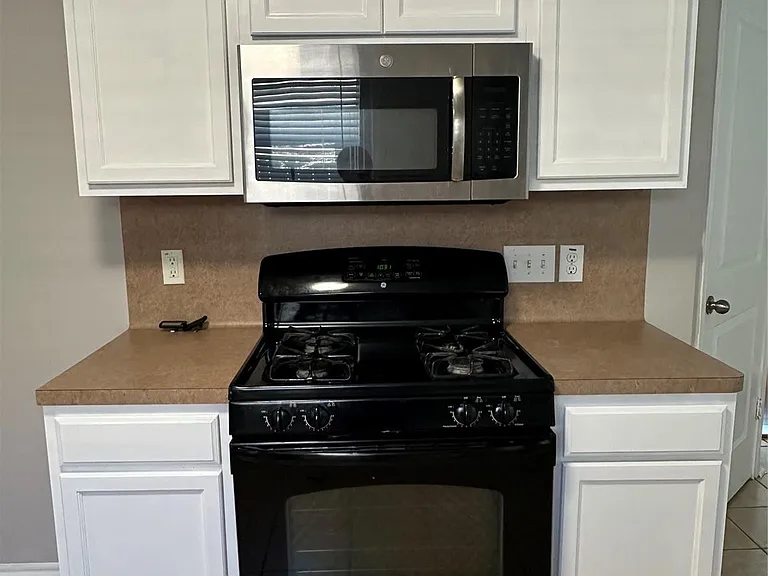 11010 View Pointe Ln — Photo 9
