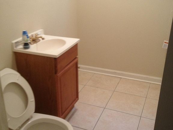 3rd image of 2812 Louisiana Ave