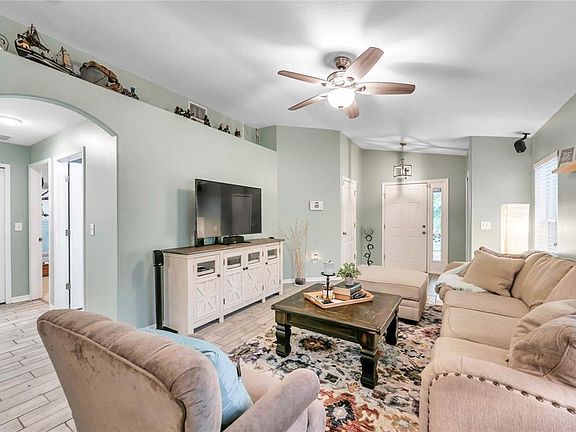 5th image of 2210 Colville Chase Dr
