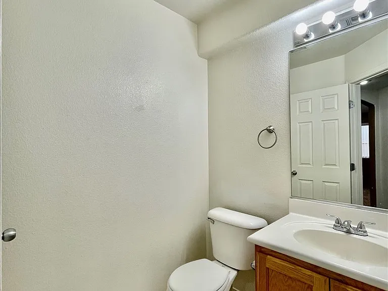 11901 Fairfax Ridge St — Photo 35