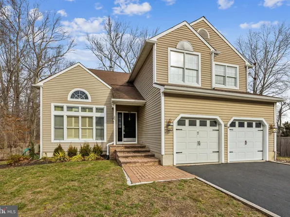 7 Mill Run Ct, Medford, NJ 08055