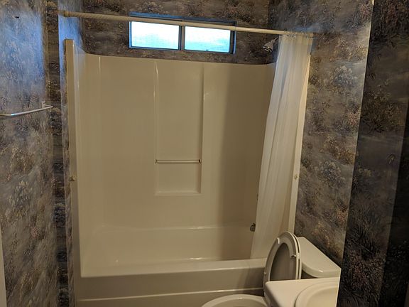 5th image of 3227 Skyview Dr