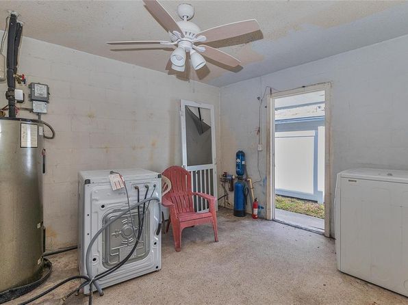 saint-petersburg-florida-81389989 picture