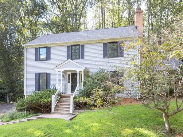 2805 Huntington Rd, Charlottesville, VA 22901