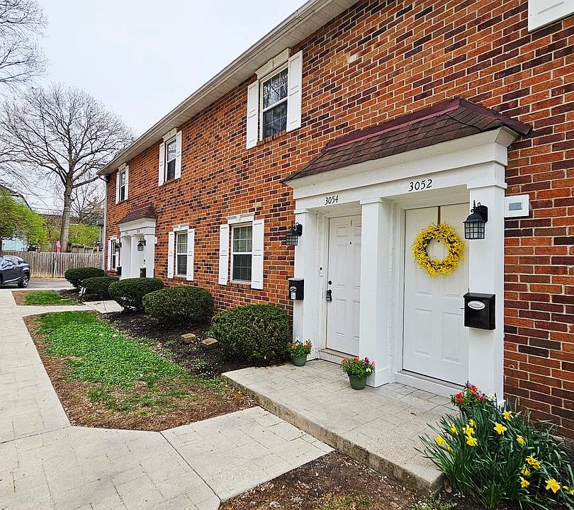 1st image of 3054 Dorris Ave