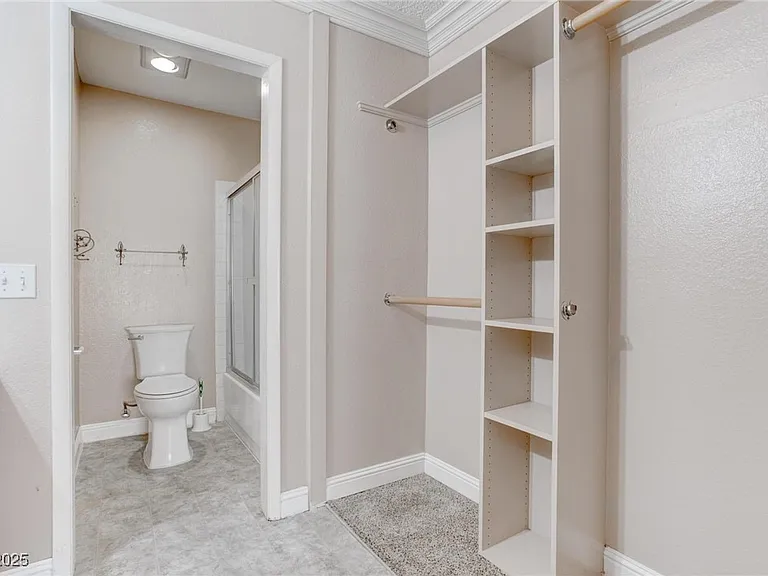 4860 Nara Vista Way — Photo 12