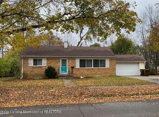 405 E Gibbs St, Saint Johns, MI 48879