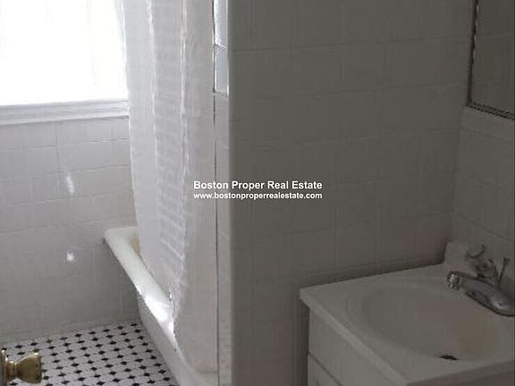 121 Park Dr. #17 Boston - Fenway Unit Photo 4