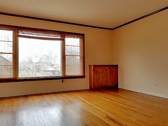 3rd image of 1517 N Miller Blvd