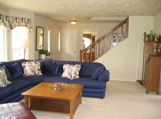 36759 Oak Point Rd, Springfield, OR 97478