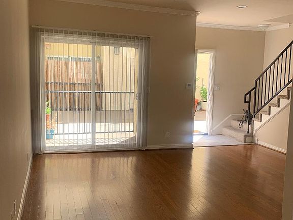 4th image of 12847 Kling St APT 103