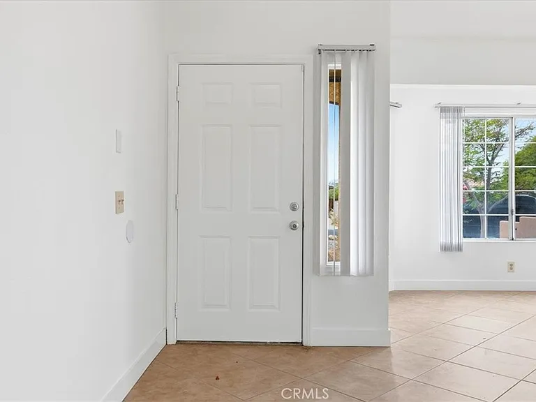 66144 Avenida Cadena — Photo 6