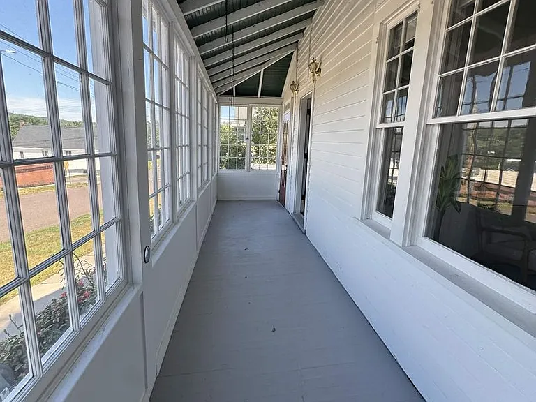 105 W Houghton Ave — Photo 10