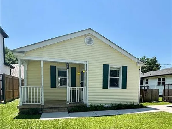 8120 Landry Ave, Harahan, LA 70123