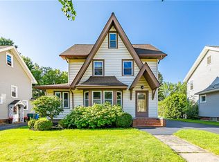 135 Dalkeith Rd, Rochester, NY 14609