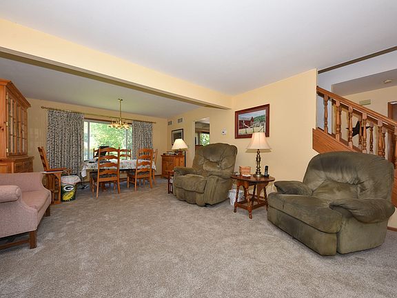 4th image of 7137 S Taylor Ave